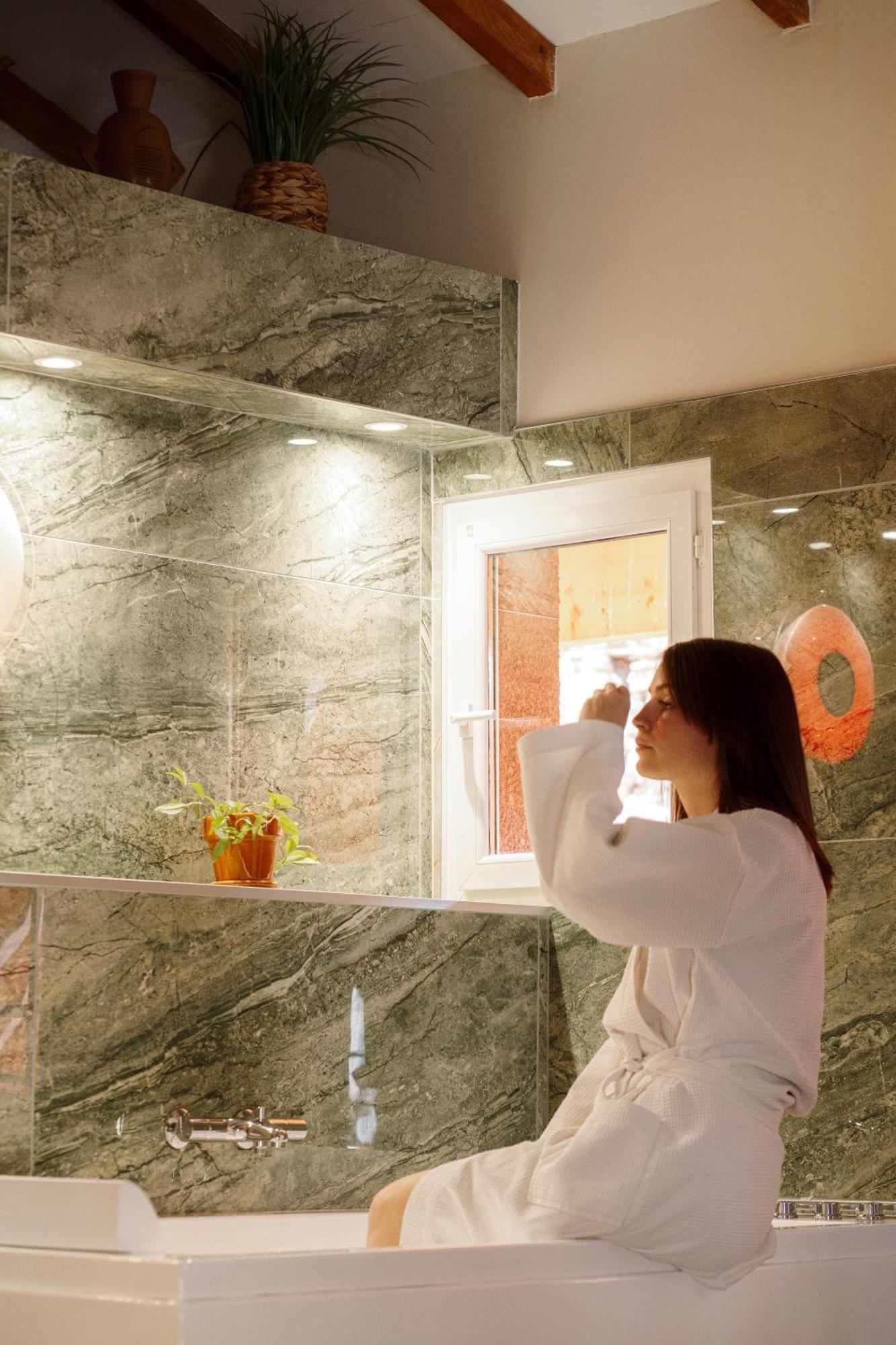 Appart Hotel Le 8 La Suite & Spa - Parking Gratuit - Mâcon Exterior foto